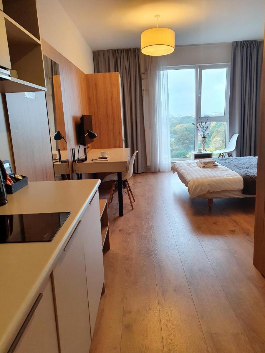 Warsaw Apartments - Luxury Top-view Aparthotel - Hizvo