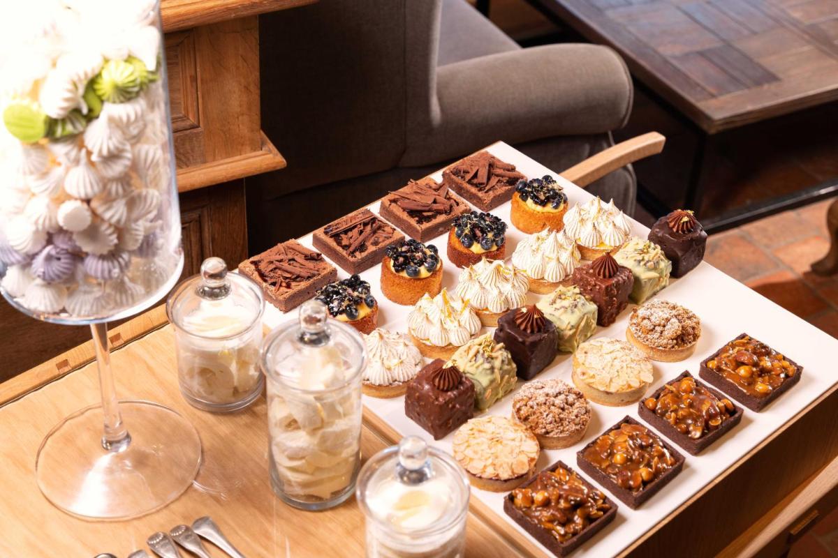 Nourriture dans l'hôtel ou à proximité