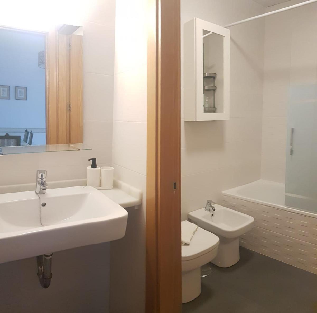 Suitetrails - COLON15 Family Home by Cadiz4Rentals