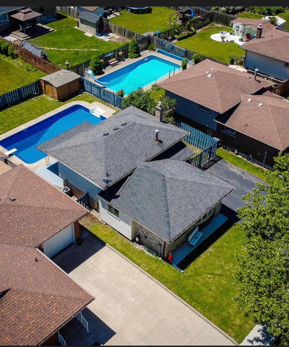 Suitetrails - Beautiful updated Luxurious Bungalow near falls and Marineland