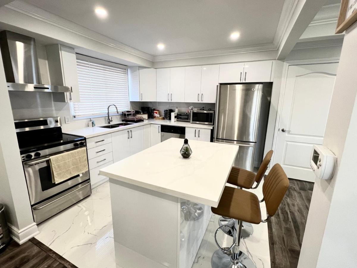 Suitetrails - Beautiful updated Luxurious Bungalow near falls and Marineland