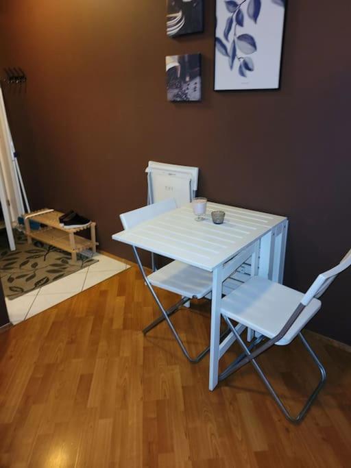 Mona Lisa Apartment - Housity