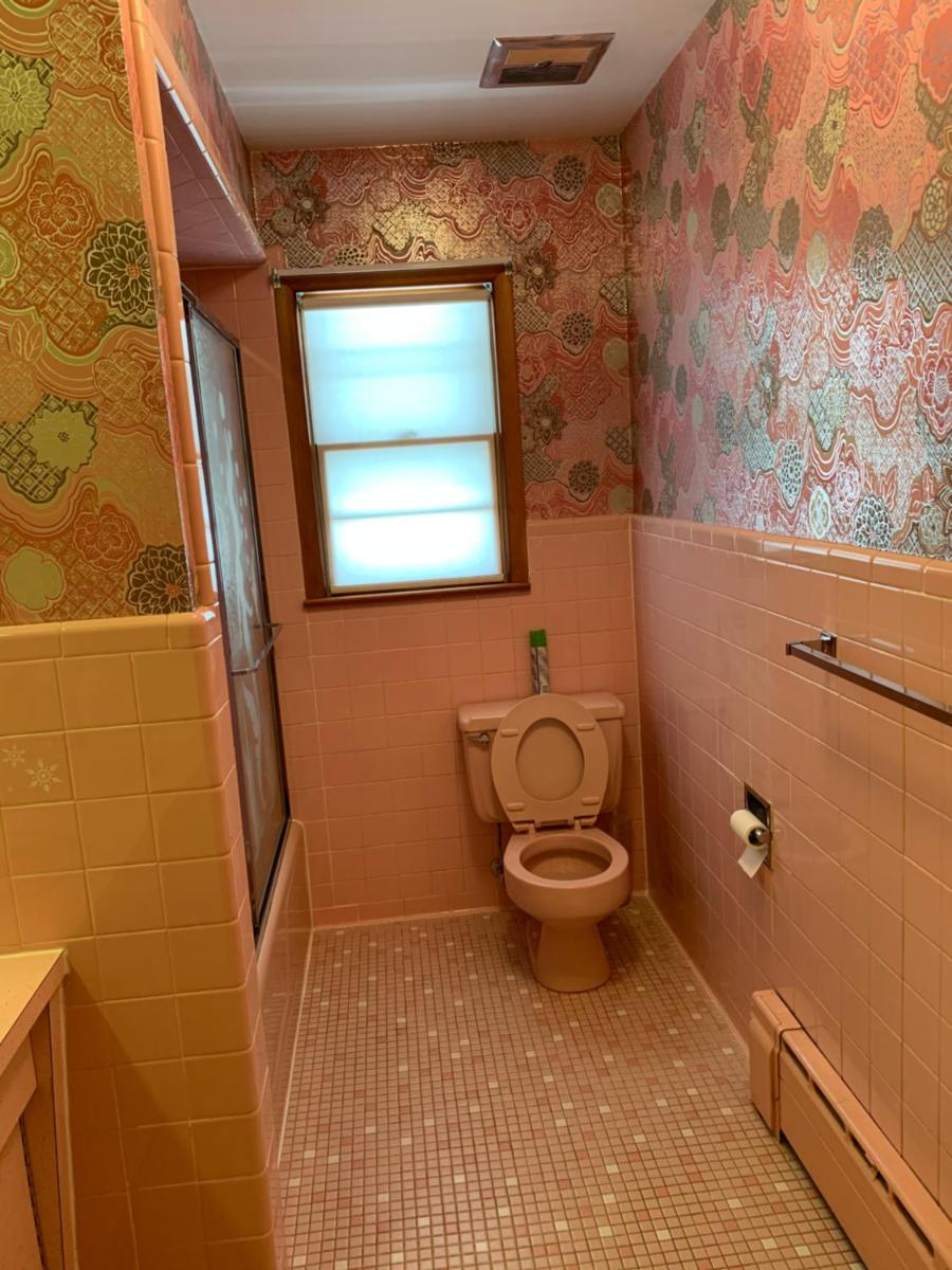 #3 QueenSize Bed bright room near New Brunswick NJ downtown - Housity