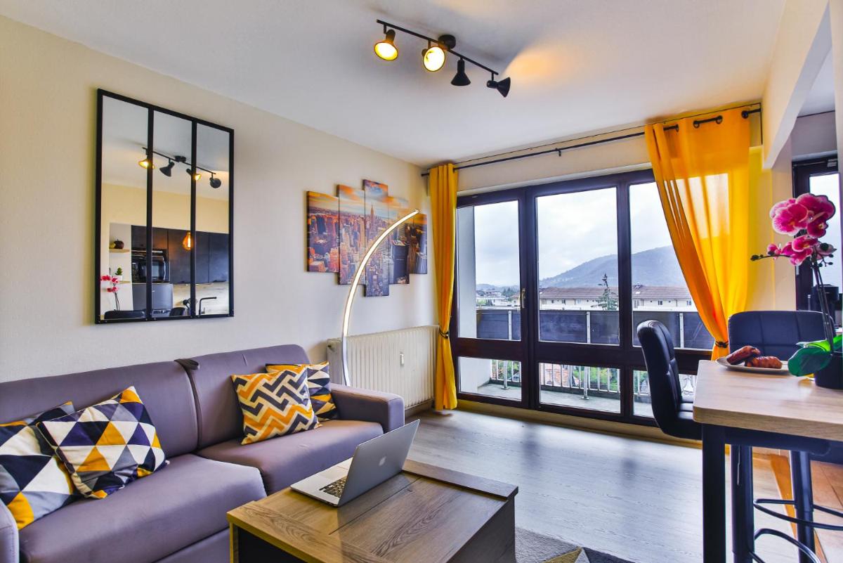 Empire New York Signature - Housity