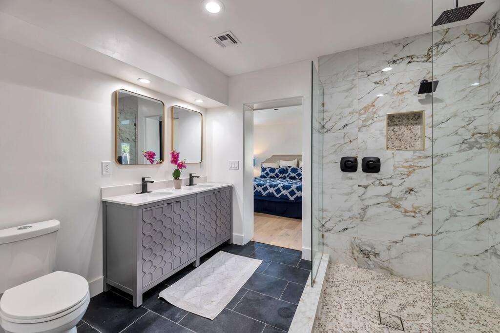 Relax and retreat in beautiful Arcadia Lite - Housity