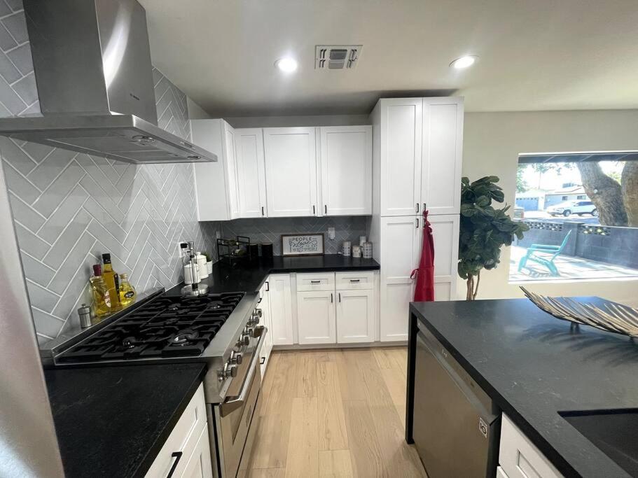 Relax and retreat in beautiful Arcadia Lite - Housity