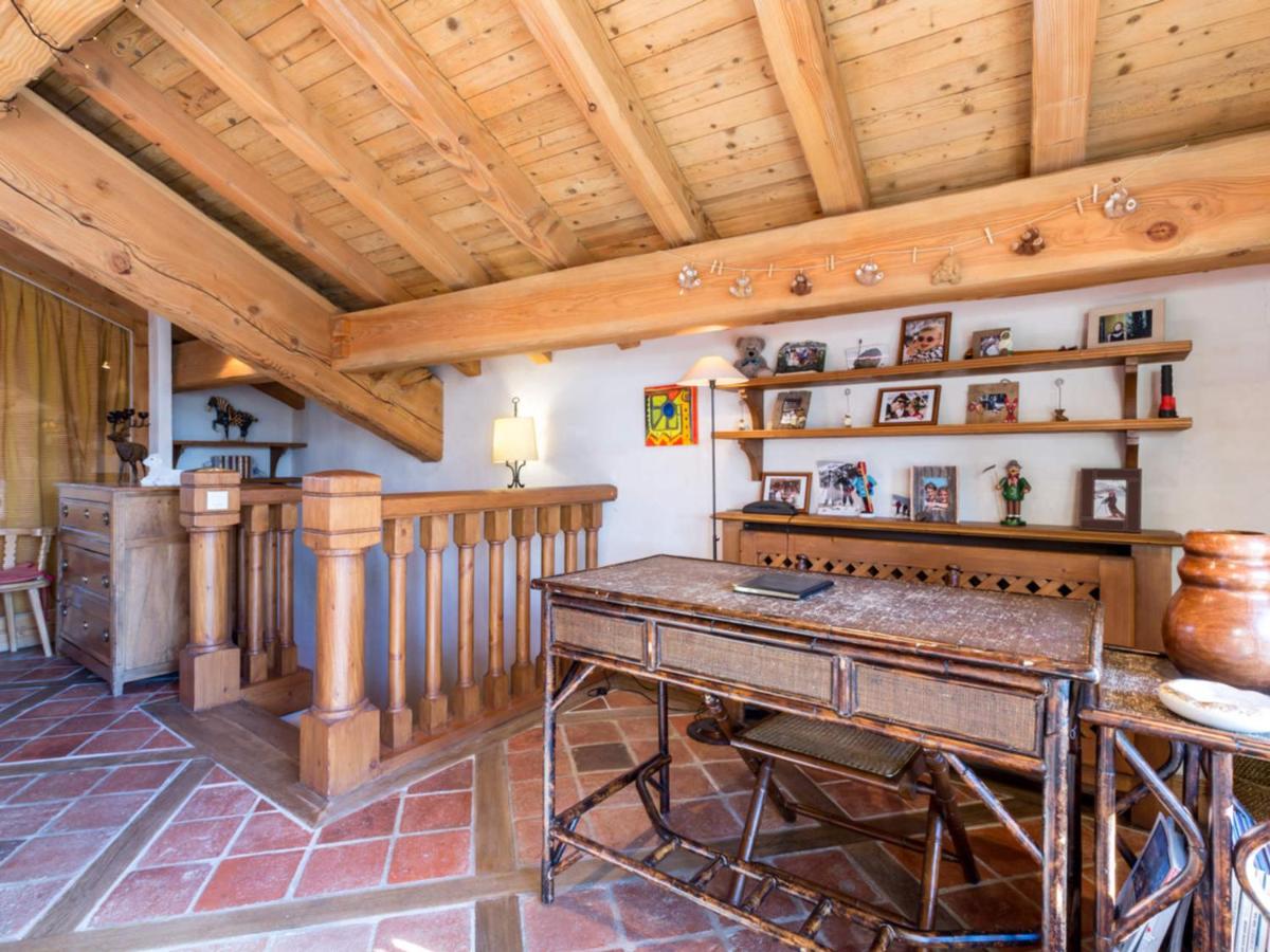 Appartement de standing avec cheminée, 4 chambres, garage et WIFI, Val-d'Isère - FR-1-694-25 - Housity