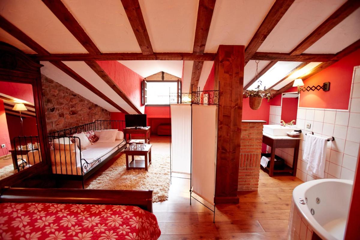 Posada Rural Ochohermanas - Housity