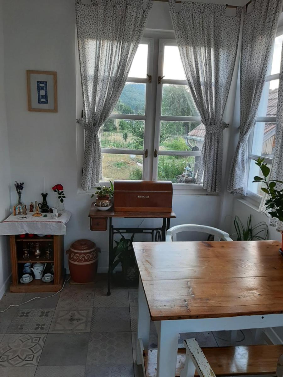 Fecskés Öko Vendégház Ivád - Housity
