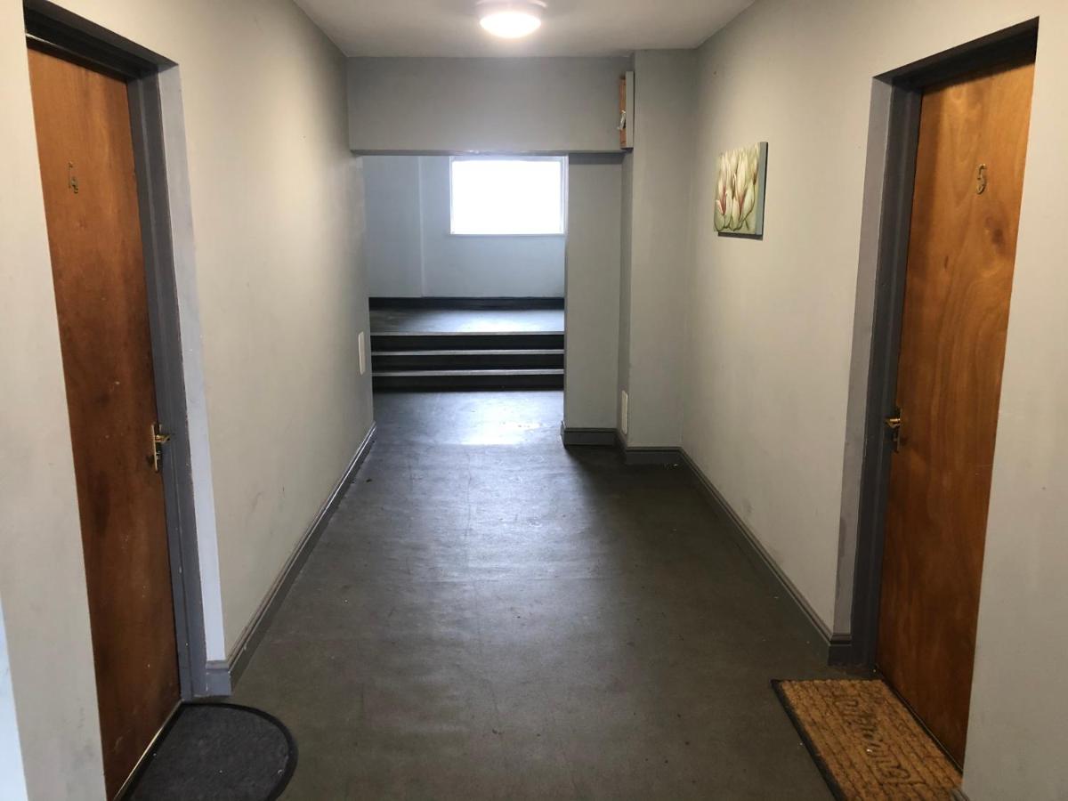 2 bedroom flat in kingswood - Housity