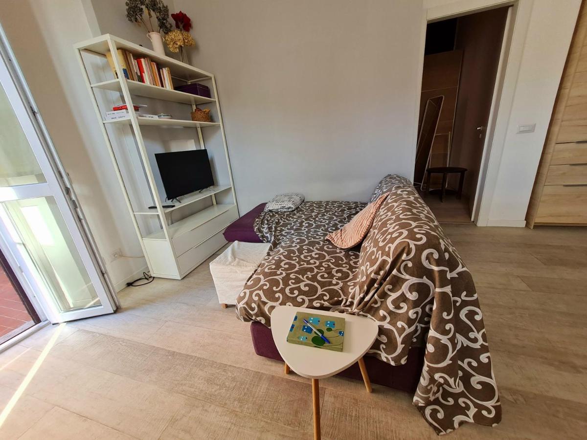 La Maison di Monica e Alice a Milano-appartamento con terrazza - Housity