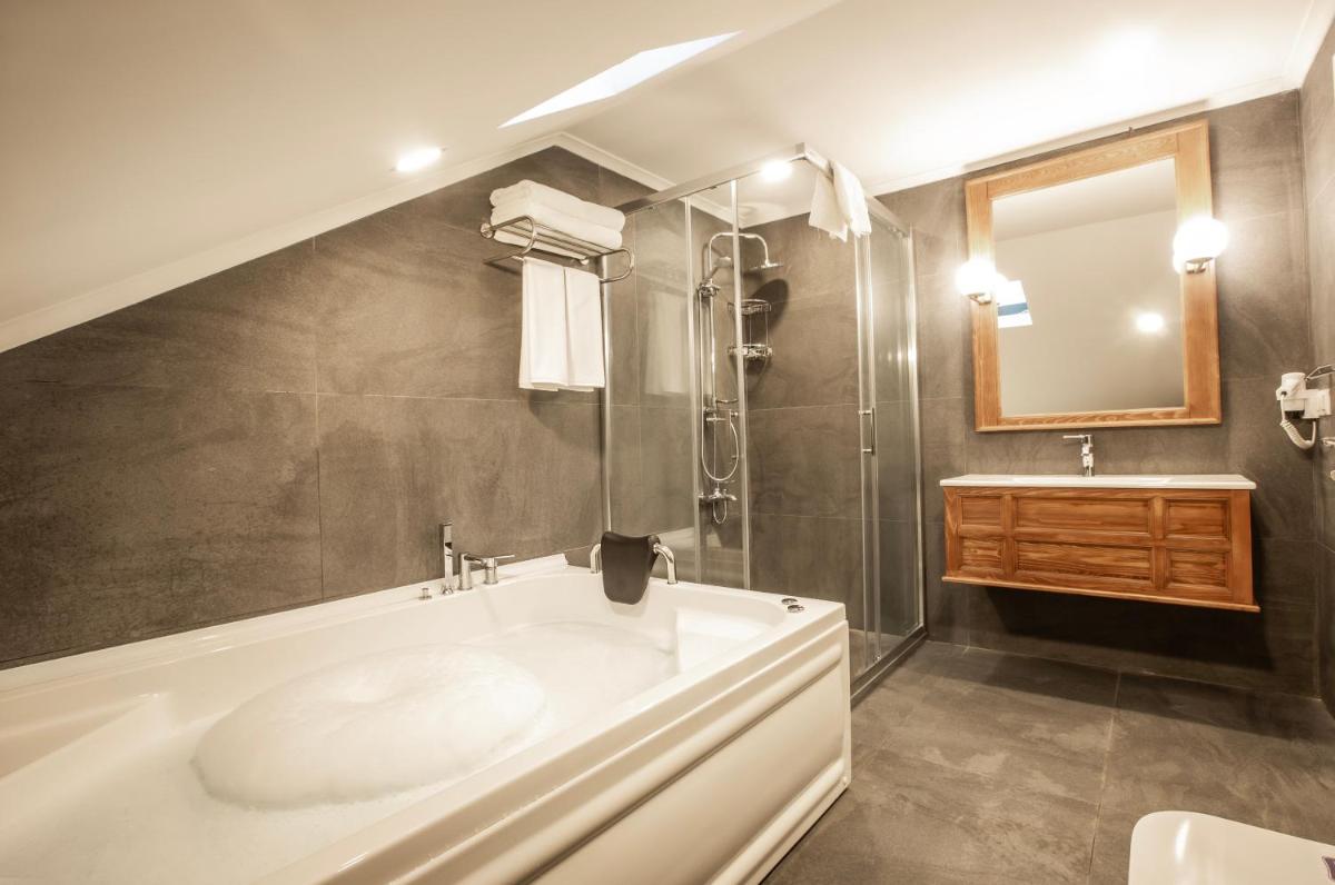 Zanike hotel - Housity