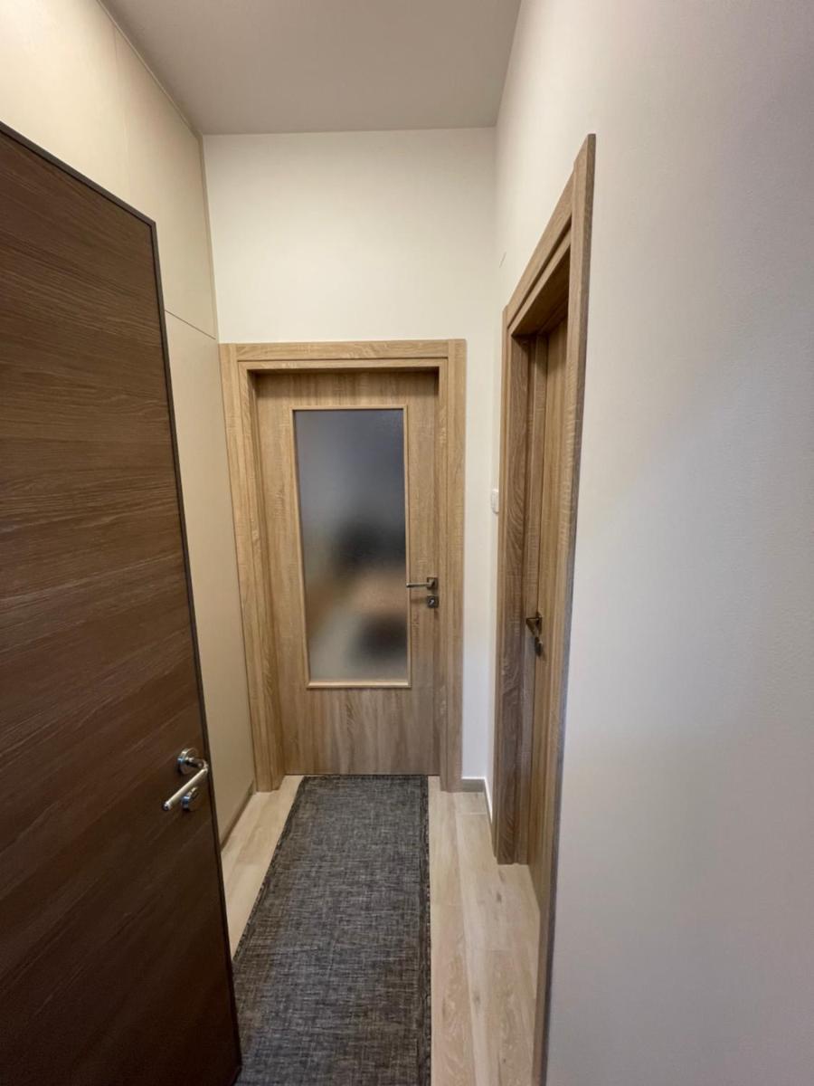 Hills Apartments - Housity