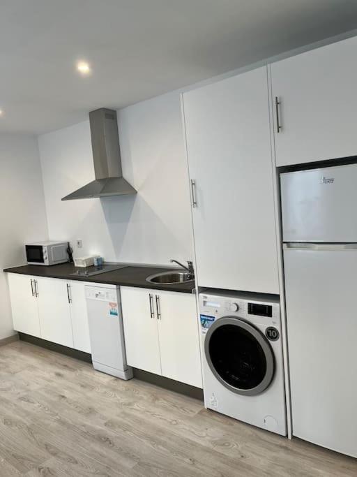 Precioso apartamento nuevo con terraza - Housity