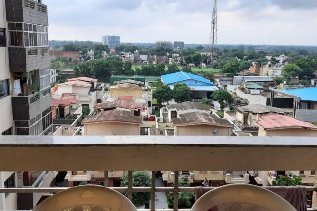 Beautiful 2bhk Appartment Near Famous Temples - Housity