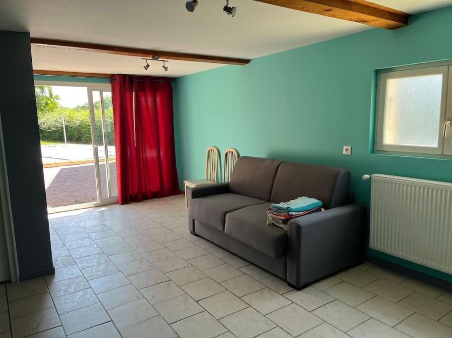 Magnifique maison 4 chambres avec piscine - Housity