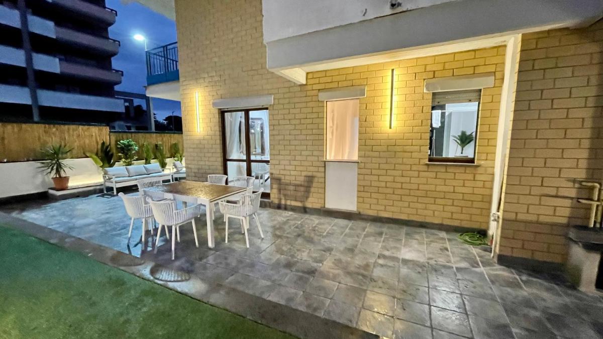 AMERICAN GARDEN HOUSE - Housity