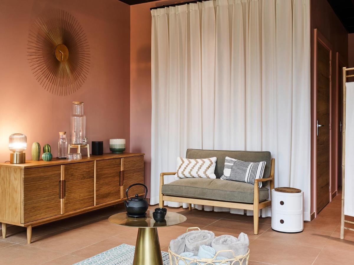 Coin salon dans l'établissement TRIBE Hôtel Le Touquet
