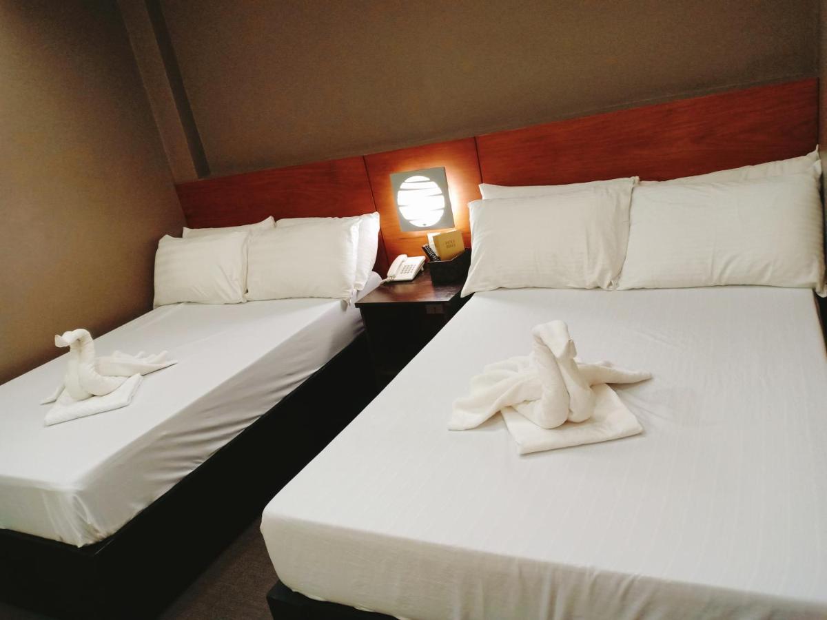 Westgate Hotel - Housity