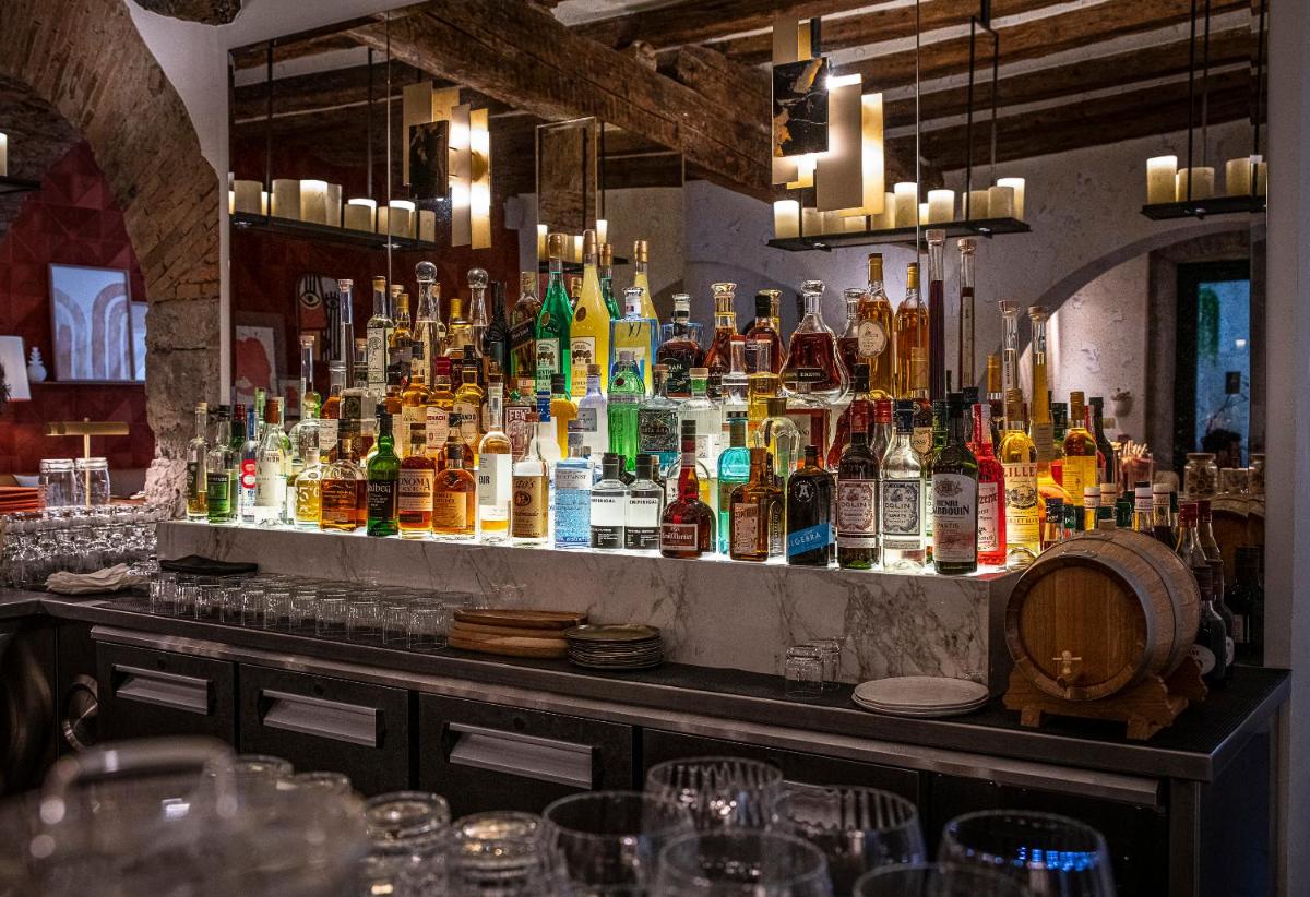 Boissons dans l'établissement Petit Hôtel Confidentiel