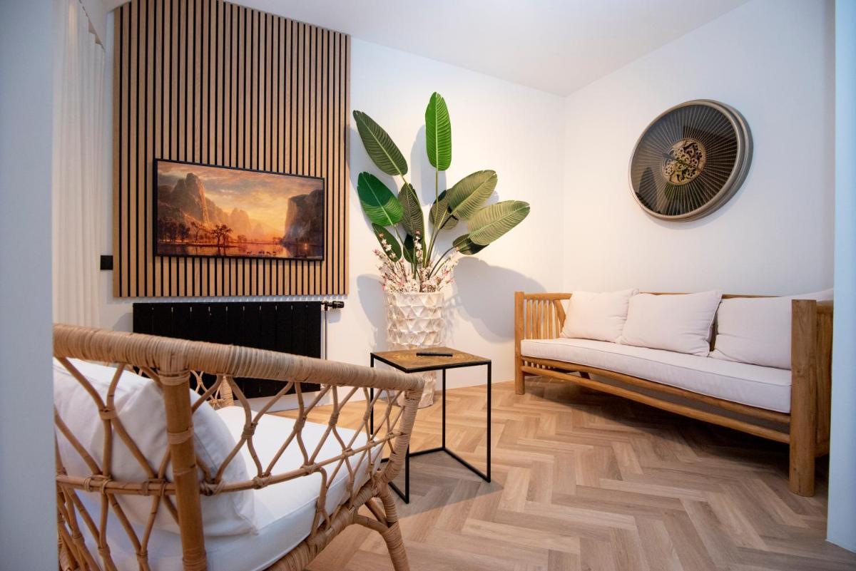 Welcome in - Appartement Paviljoenwei 10, 'Sneekermeerzicht' Sneek - Offingawier - Housity