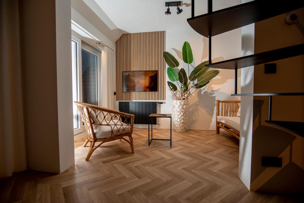 Welcome in - Appartement Paviljoenwei 10, 'Sneekermeerzicht' Sneek - Offingawier - Housity