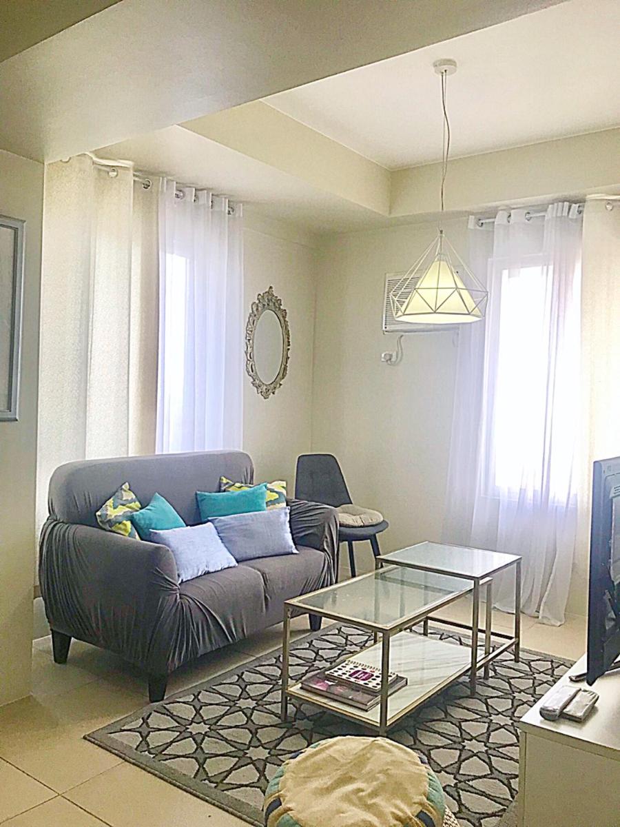 Spacious 2BR Centera Mandaluyong Condo Unit - Housity
