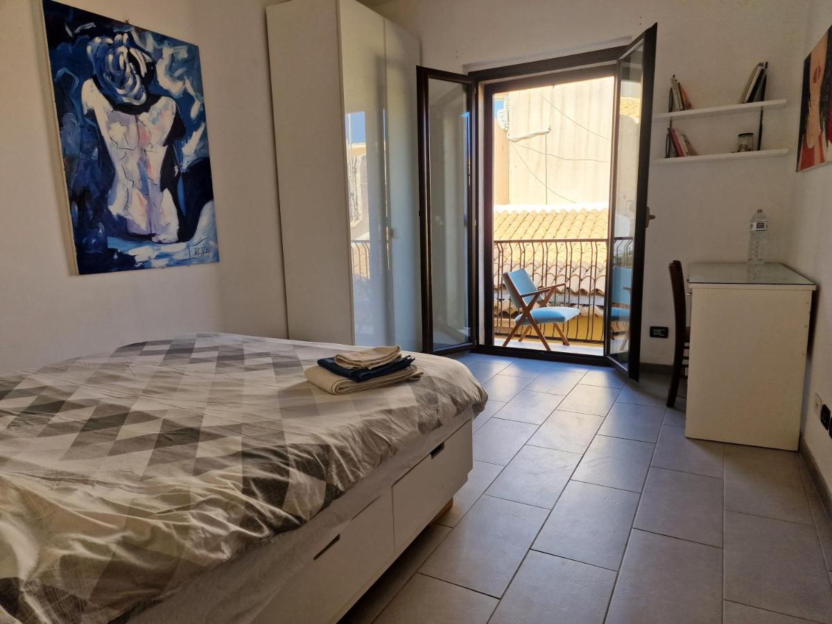 SEA-VIEW TERRACE & BIKES Moon Ortigia Holiday Home - Housity