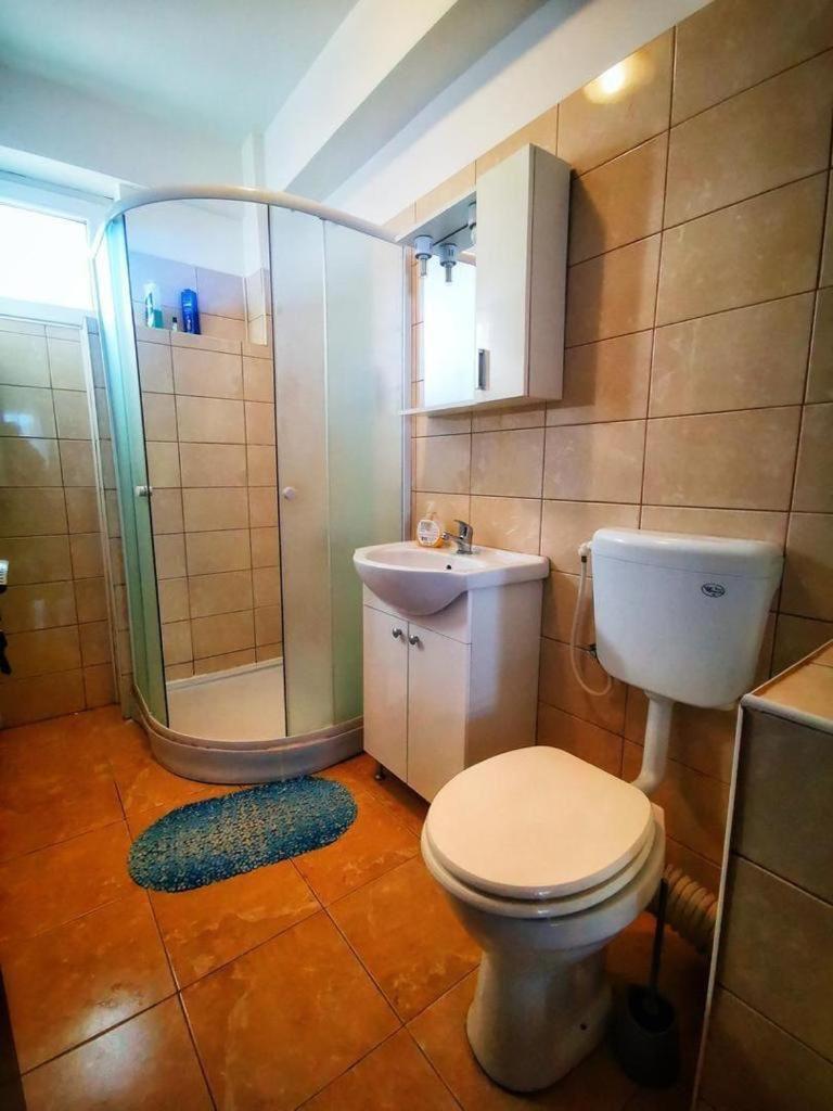 AmurguluiHouse - Housity