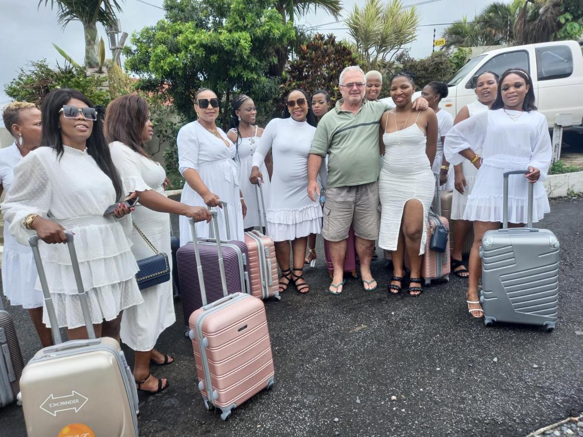 Song of the Whales - Housity