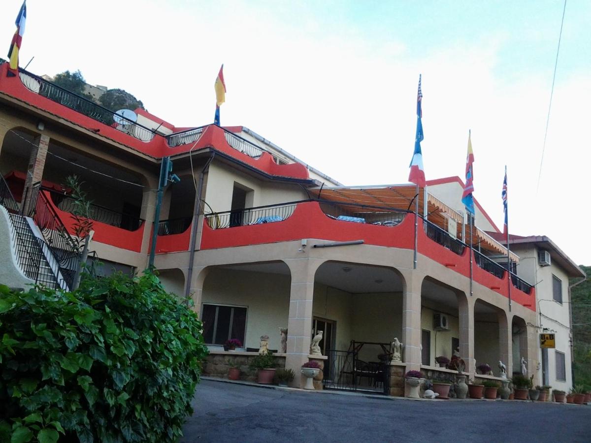 Suitetrails - B&B ed affittacamere da Pietro