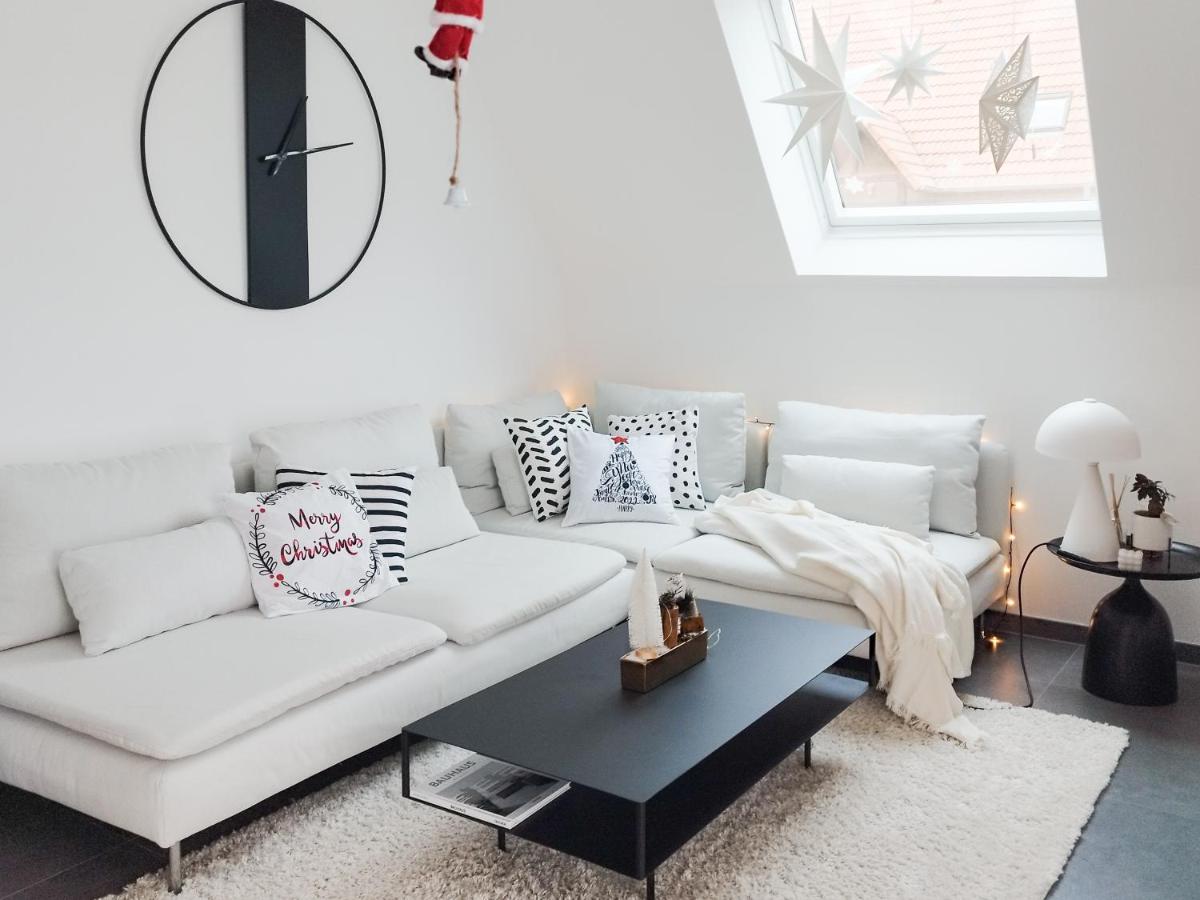 Cocoon Bed and Breakfast - Housity