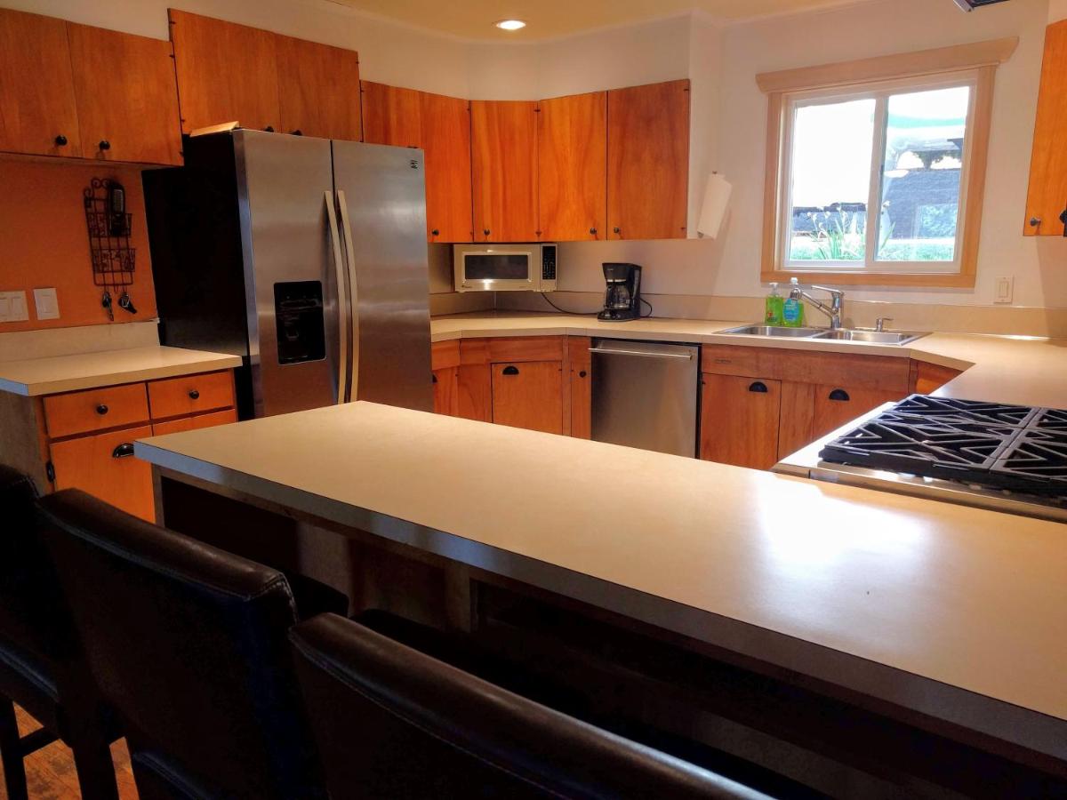 Downtown White Salmon View Home - Housity