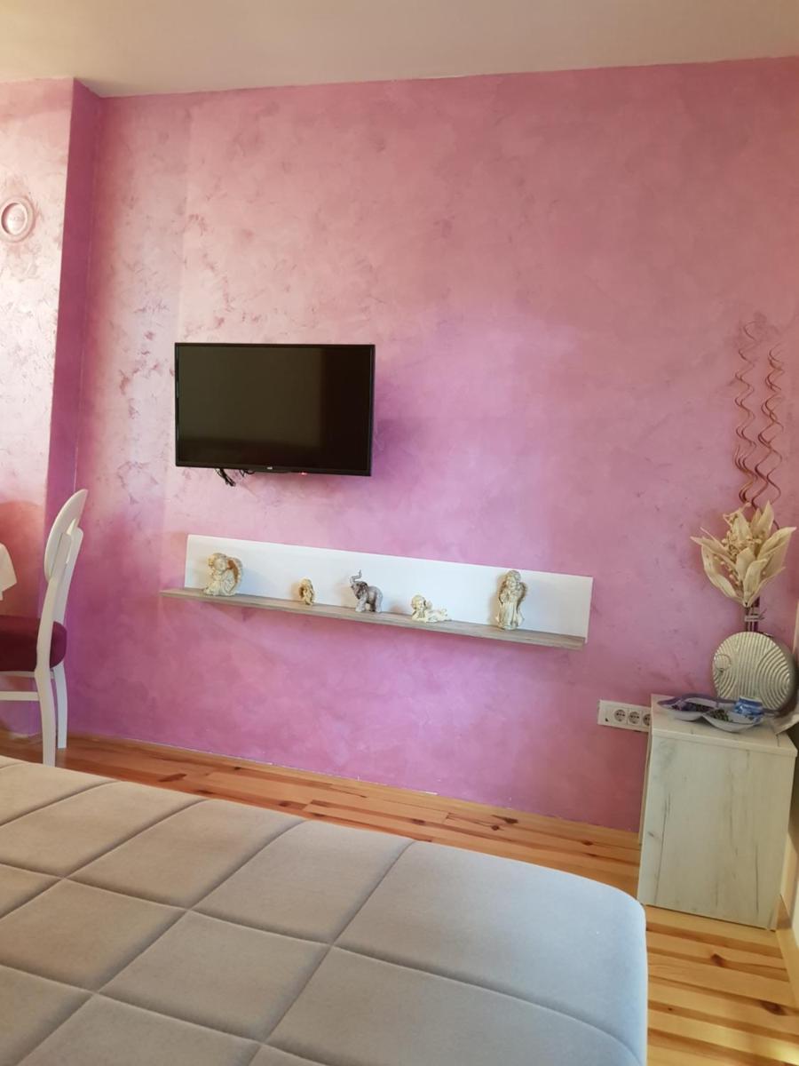 Apartmani Lotos - Housity