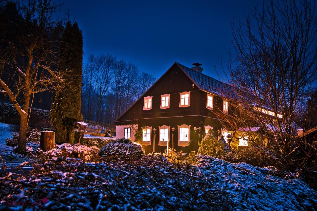 Penzion pod Železným Vrchem - Housity