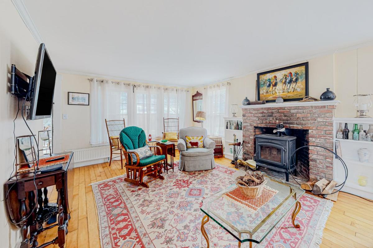 Hemlock Ridge Farm - Housity