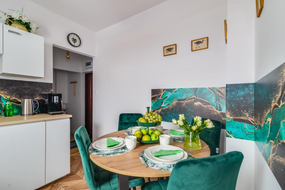 APARTAMENT ZIELONO MI...... - Housity