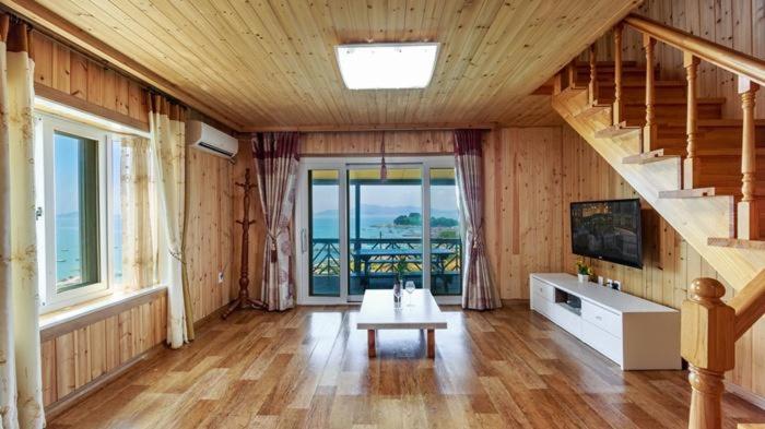 Camellia Pension - Housity