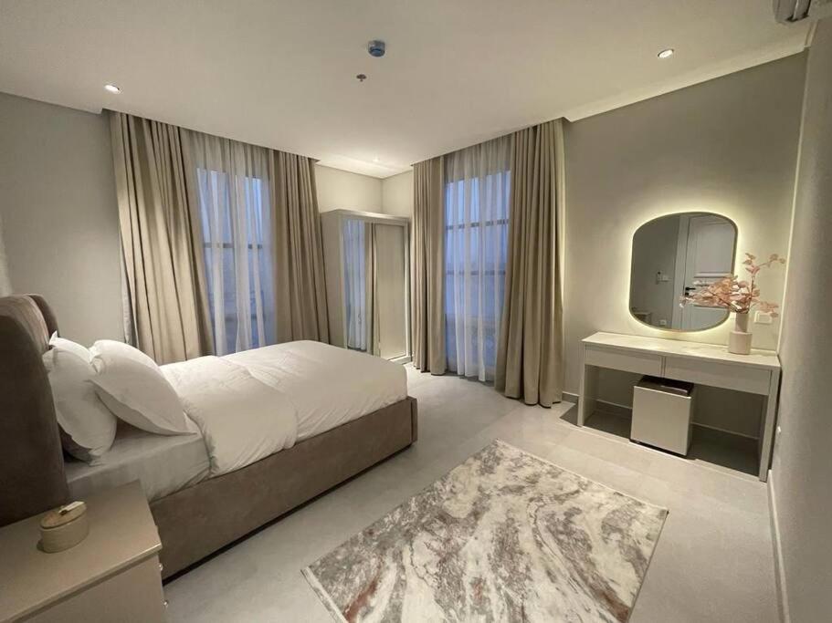 Suitetrails - Almajdiah Residence Apt Self Check-in