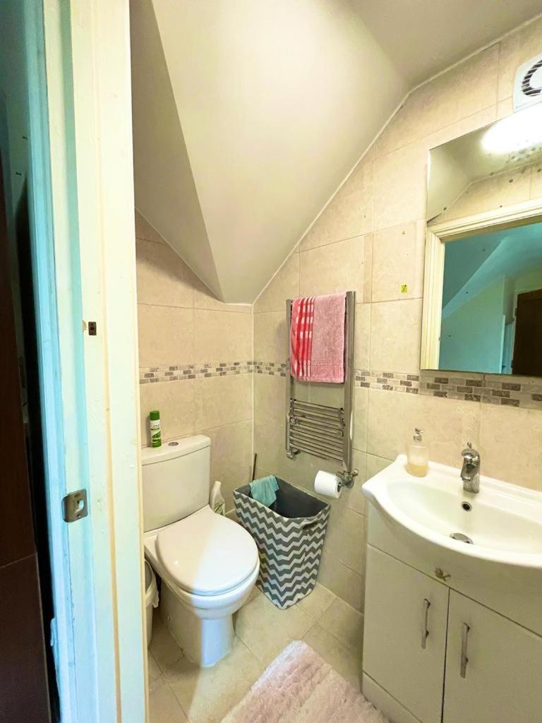 7a Cherry Lane - Housity