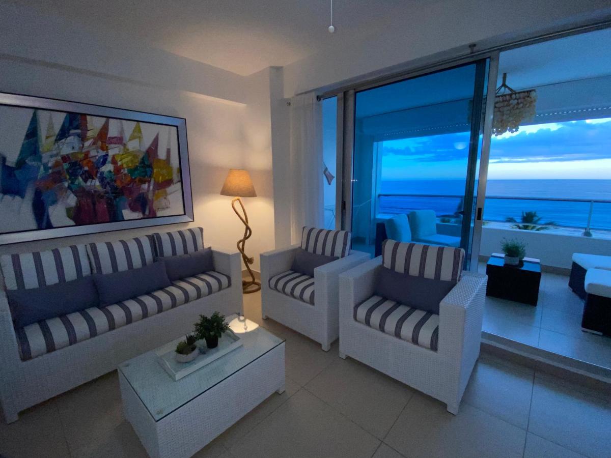 Beachfront Apt. W/3 beds Las Olas Juan Dolio - Housity
