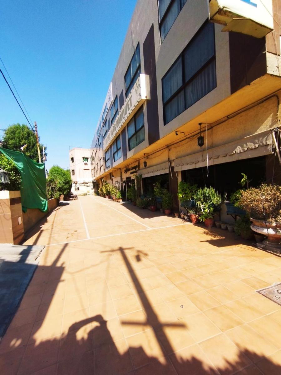 Hill Top Hotel - Housity