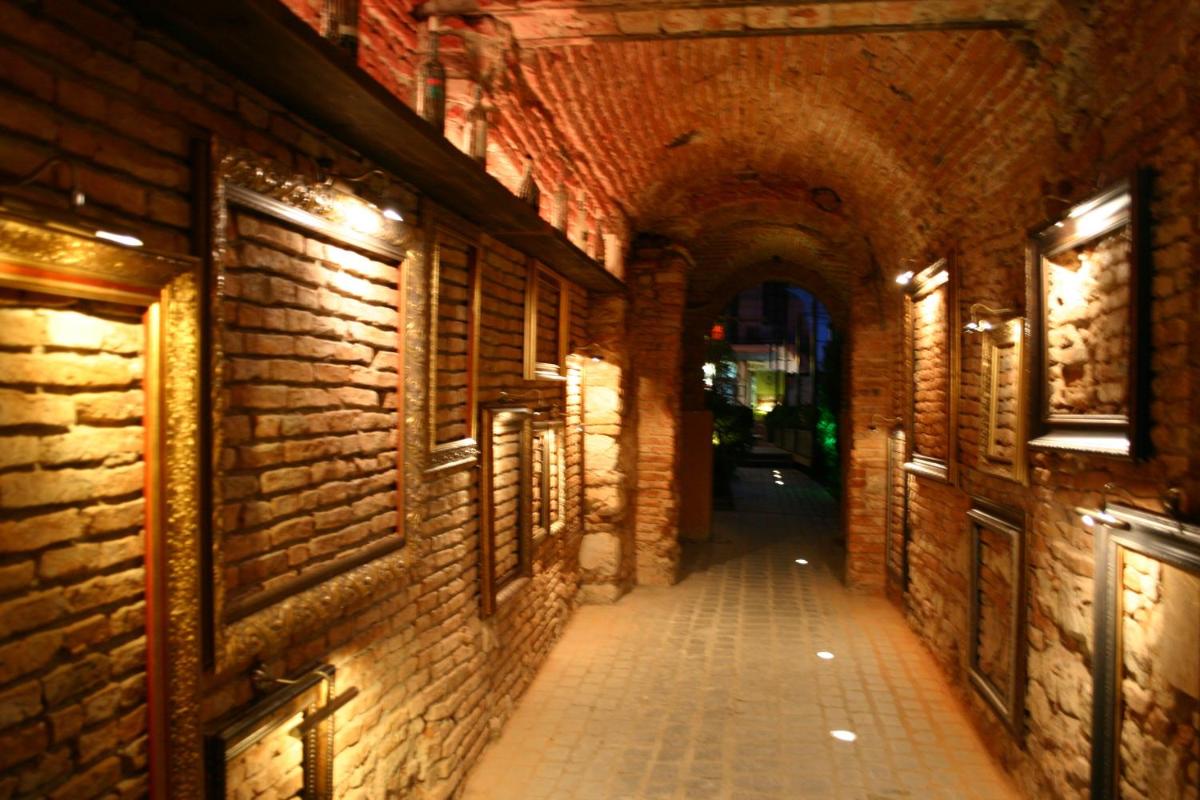 Suitetrails - Casa Albert Boutique & Restaurant