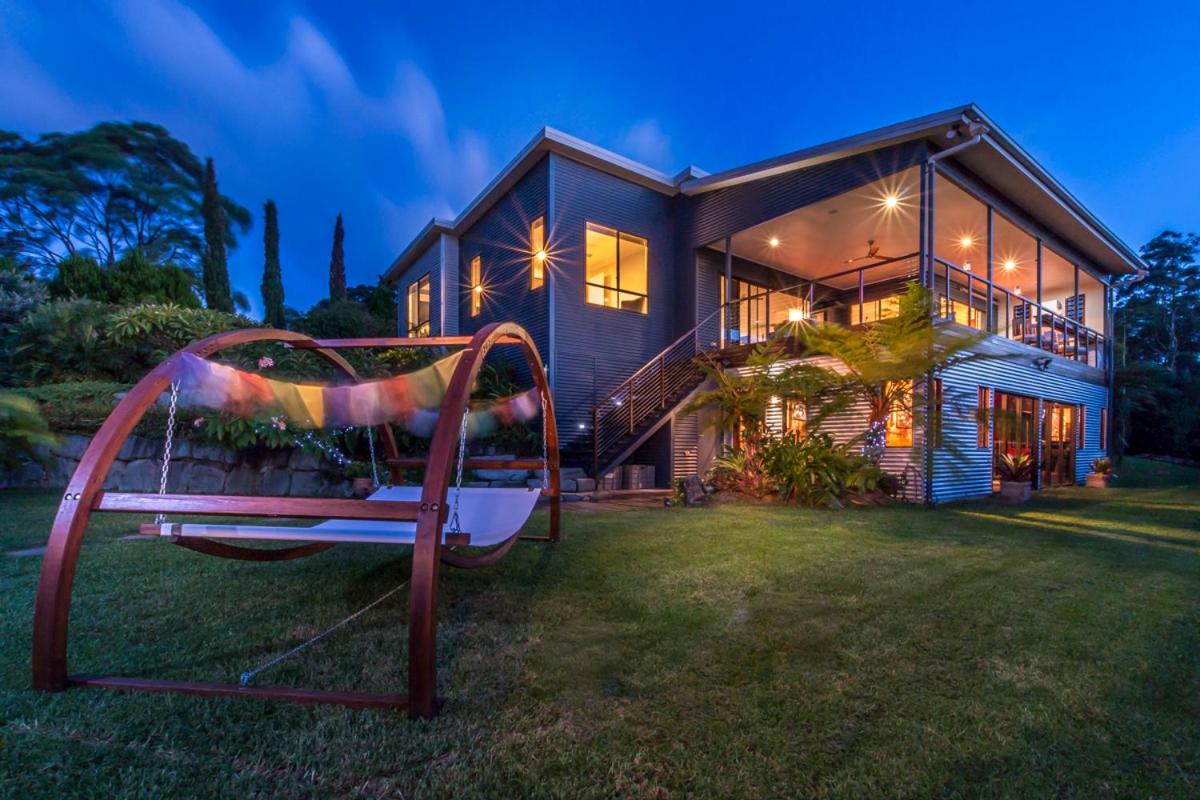 Mountain View Escape - Housity