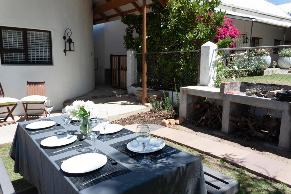 Rooikraal Farm Rondawel - Housity