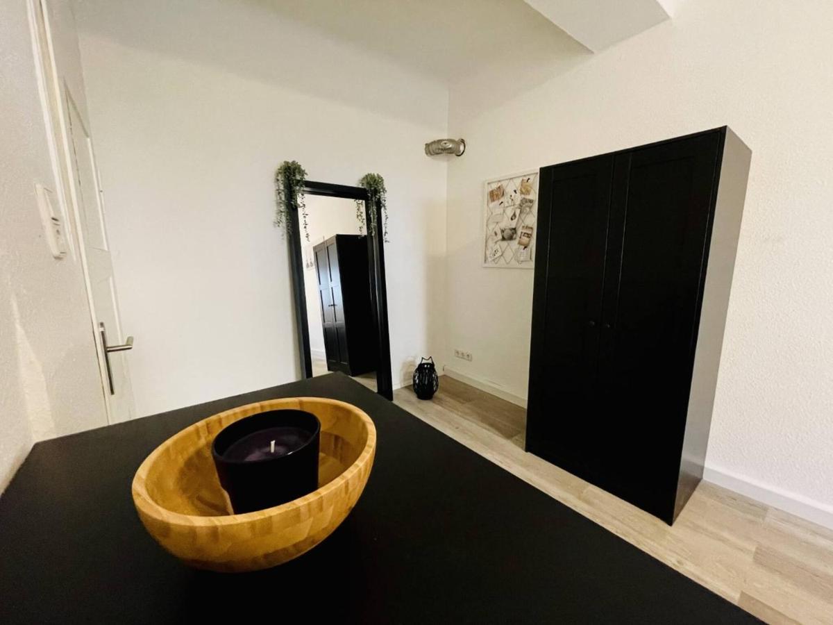 Newly Furnished Beautiful Apartment In The Center With Smart TV - Housity