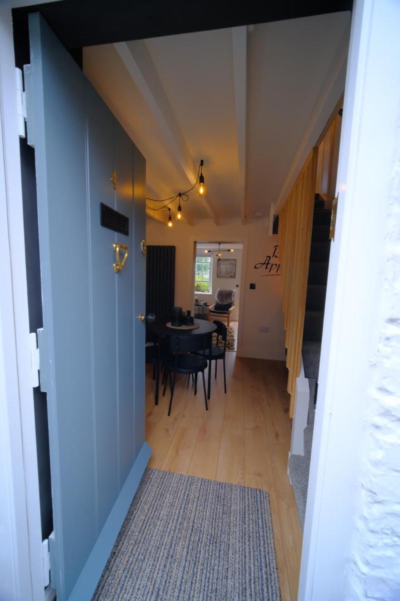 4 Danes Cottages - perfect location - Housity