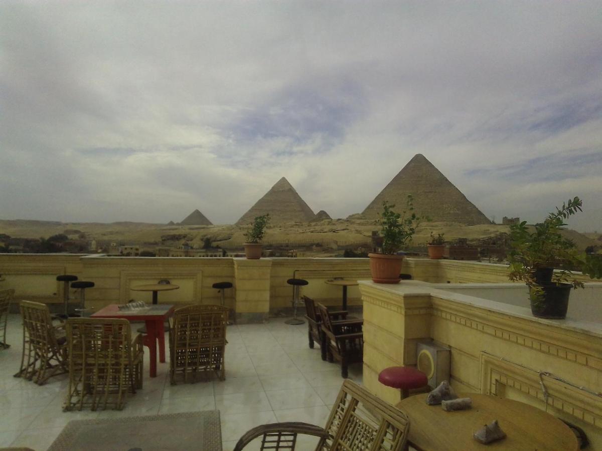 Suitetrails - Zeina pyramids view