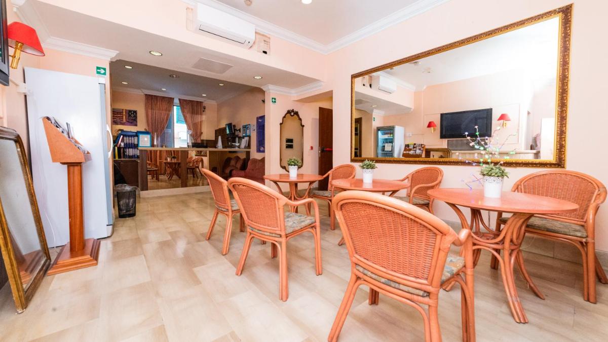 Hotel Center 3 - Housity