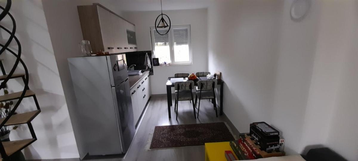 Ravne weekend house - Housity